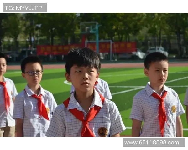 男孩子热衷追星足球如何培养正确的兴趣与健康的偶像观