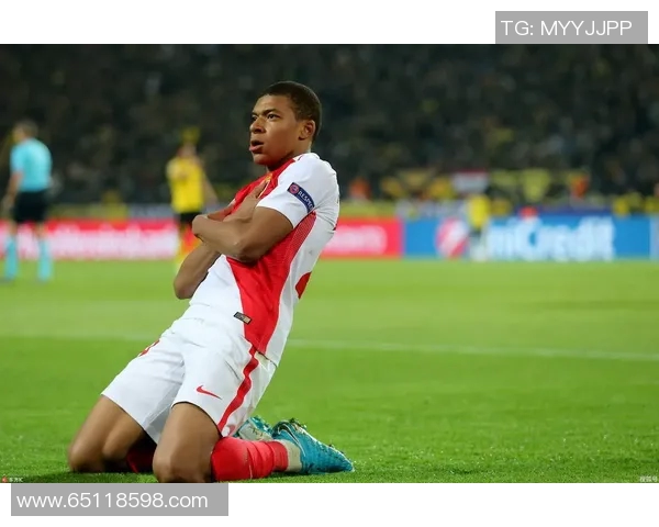 遗憾错失辉煌时刻的足球巨星们背后的故事与无奈