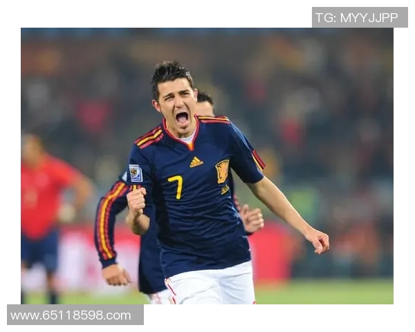 你能猜出哪个足球球星是她心中的最爱吗 让我们一起挑战一下她的眼光 你能猜出哪个足球球星是她心中的最爱吗 让我们一起挑战一下她的眼光