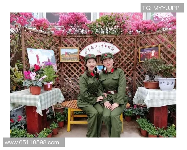 昔日绿茵传奇老球星再展英姿重返赛场激情踢球瞬间 昔日绿茵传奇老球星再展英姿重返赛场激情踢球瞬间